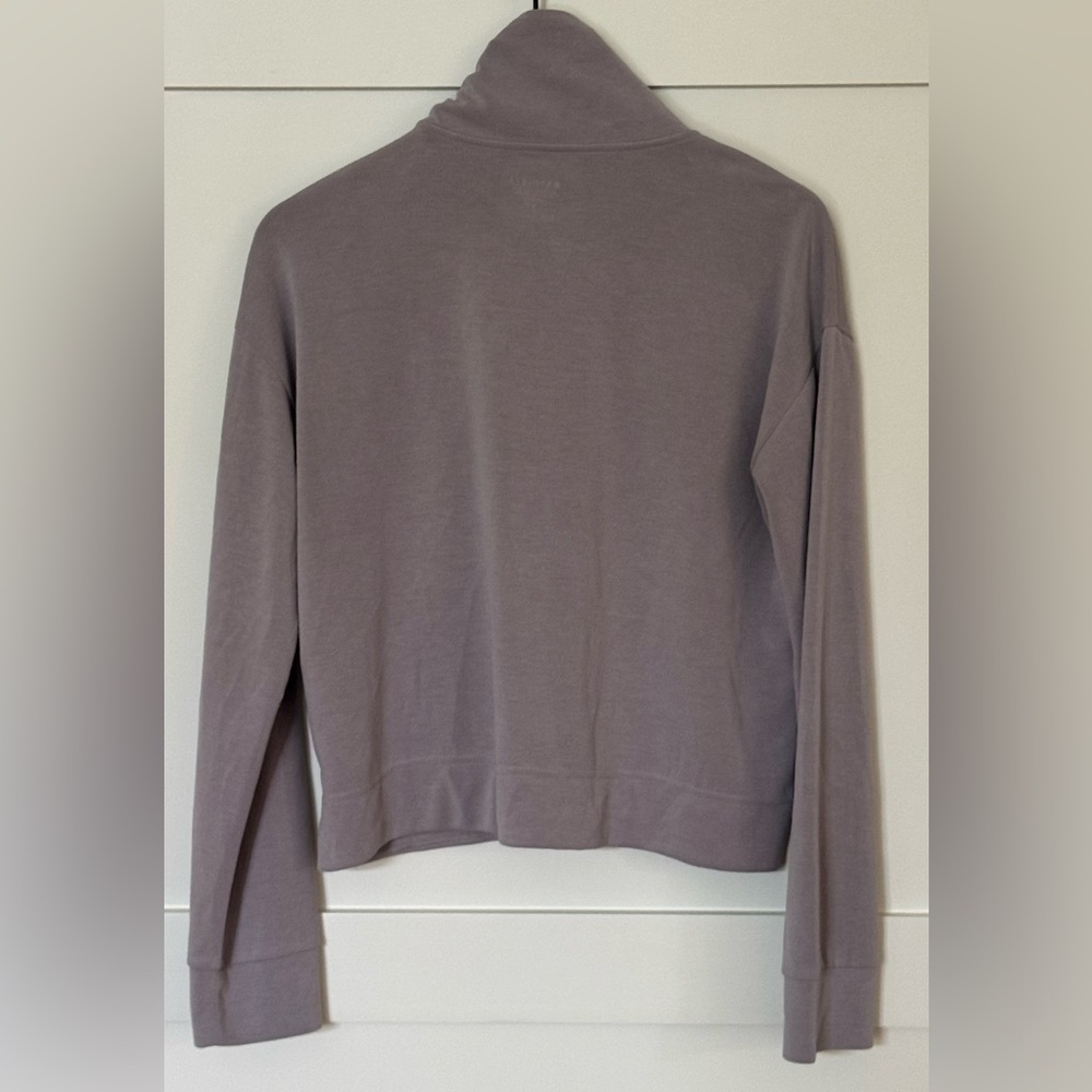 Athleta Seasoft Quarter 1/4 Zip Light Purple SOFT Sweatshirt Top Size Small - Picture 2 of 4